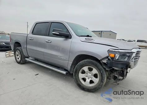 2019 Ram 1500 Big Horn z USA, uszkodzony, nr VIN 1C6RREFT3KN667220